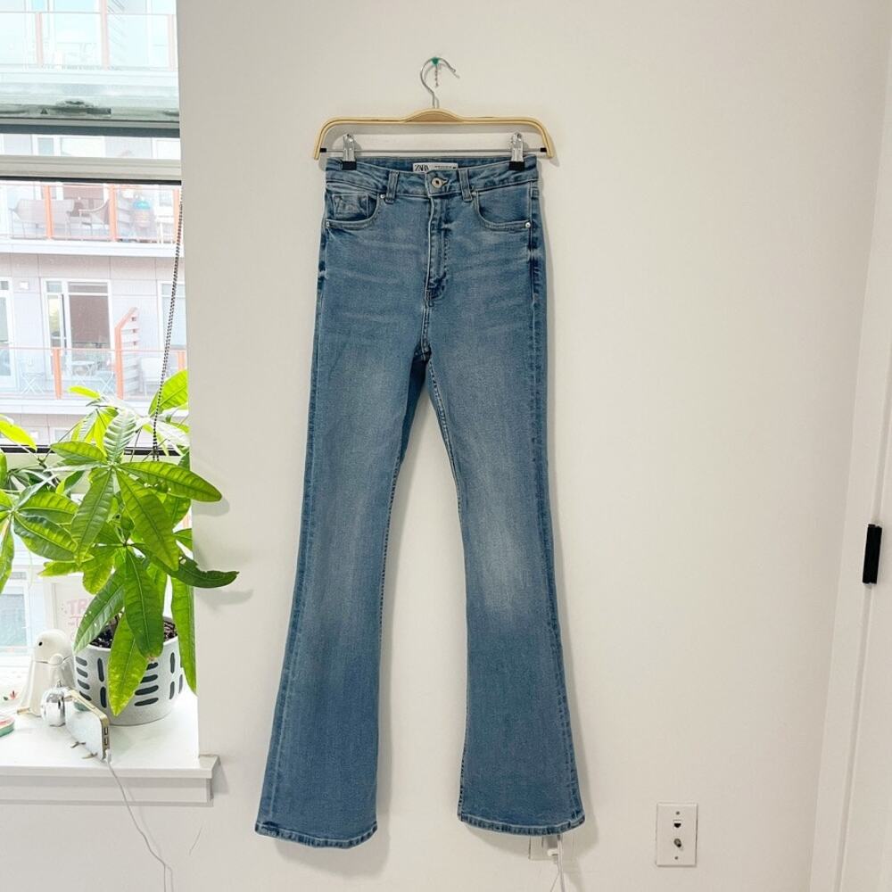 Zara Blue Flare Jeans Size 4
